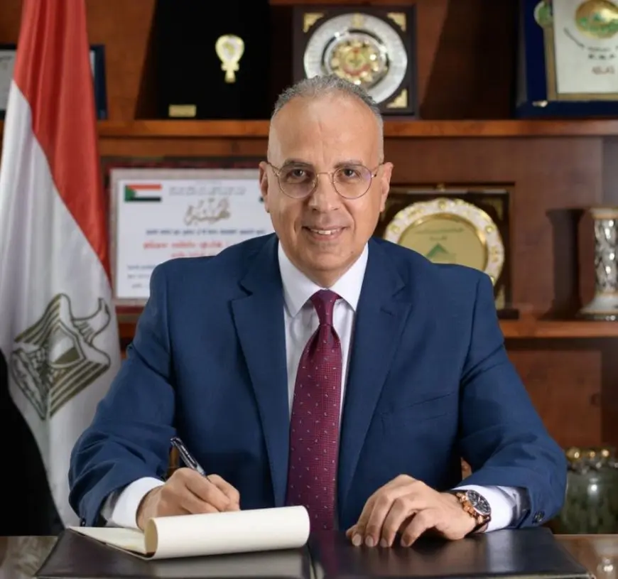 وزير الري يتابع حالة محطات رفع المياه ومجهودات مصلحة الميكانيكا والكهرباء خلال إجازة العيد