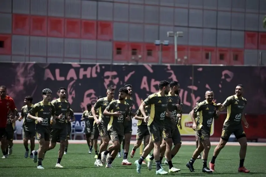 الأهلي يختتم استعداده قبل السفر لموريتانيا لمواجهة الهلال السوداني