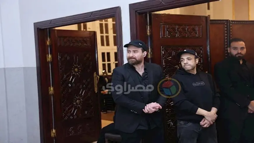 بحضور نجوم الفن ومشاهير.. 25 صورة من عزاء زوجة الفنان نضال الشافعي