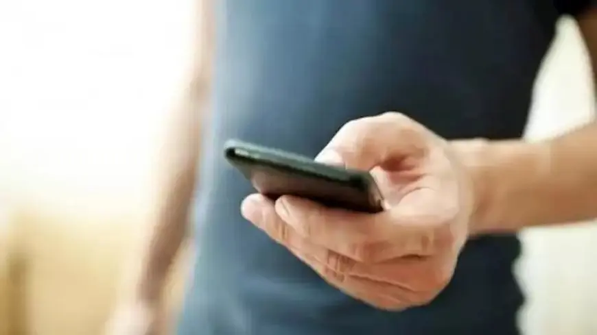 بعد منع عالم فرنسي.. 5 نصائح يجب اتباعها عند تفتيش هاتفك في المطارات الأمريكية