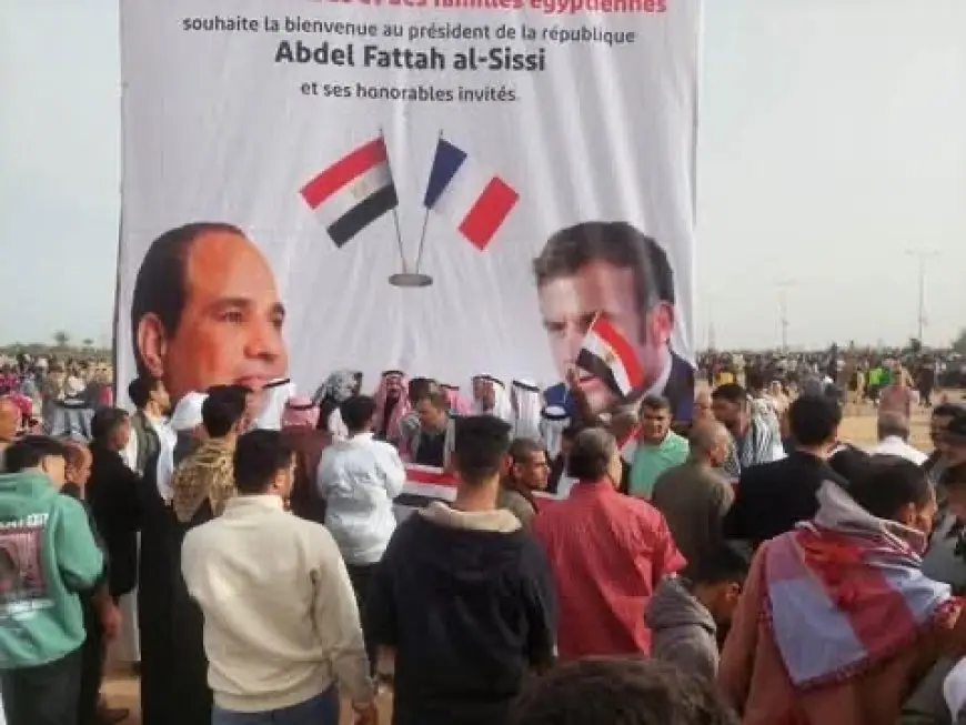 الرئيس السيسي ونظيره الفرنسي يصلان مدينة العريش
