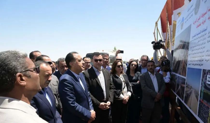 رئيس الوزراء يفتتح مشروع كوبري منقباد العلوي بالمدخل الشمالي لمدينة أسيوط