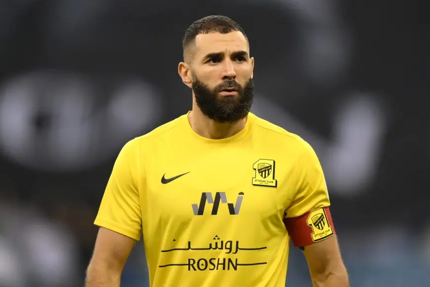 مدرب اتحاد جدة يعلن حجم إصابة بنزيما