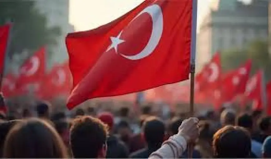 احتجاز صحفيين تركيين لاتهامهما بإطلاق تهديدات