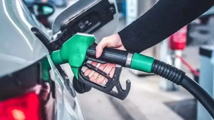 البترول توضح أسباب زيادة أسعار البنزين والسولار رغم انخفاض السعر العالمي
