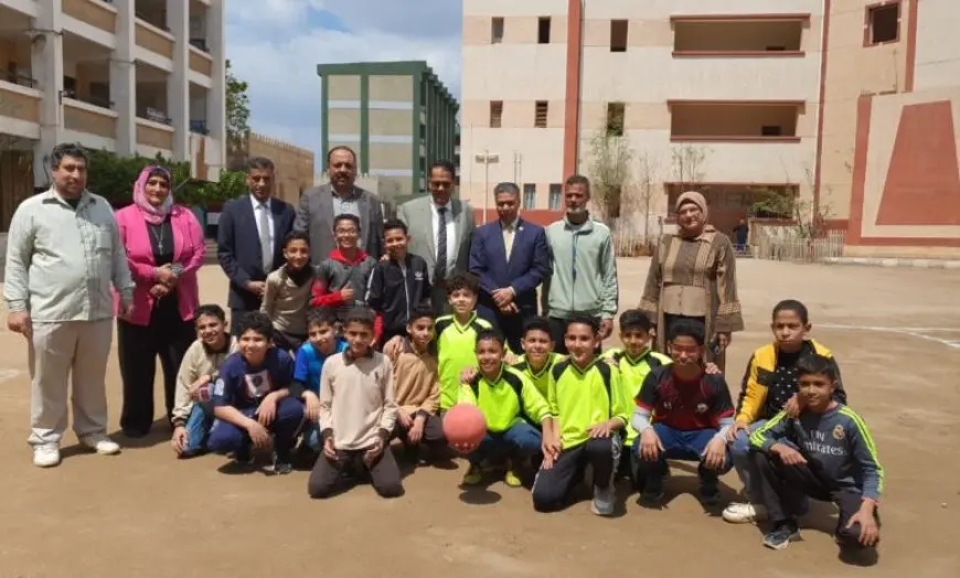 وكيل التعليم بالغربية يتابع انتظام العملية التعليمية بغرب المحلة