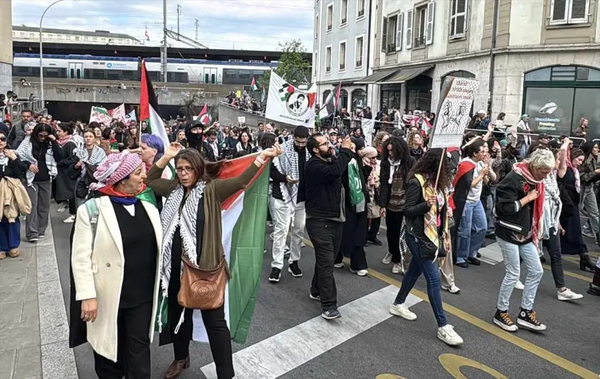 مسيرة تضامنية مع فلسطين تجوب شوارع جنيف احتجاجا على إبادة إسرائيل الجماعية في غزة