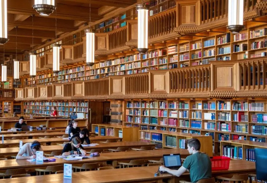 جامعة هارفارد ترفض مطالب إدارة ترامب رغم التهديد بوقف التمويل