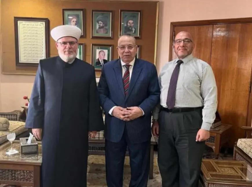 نقيب الأشراف ورئيس المجلس الفقهي الأسترالي يبحثان التعاون المشترك