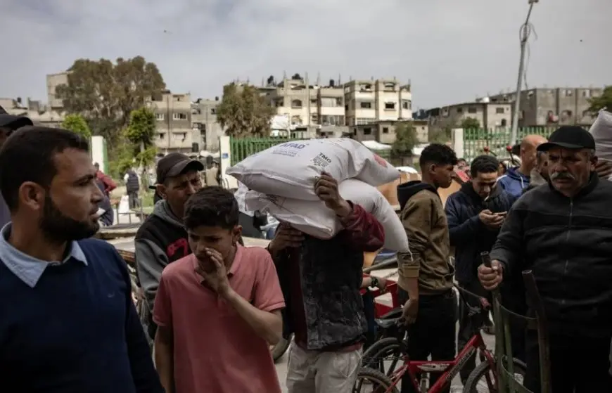 نفاد الدقيق وتوقف الإمدادات.. أونروا تحذر من كارثة إنسانية في غزة بسبب الحصار الإسرائيلي