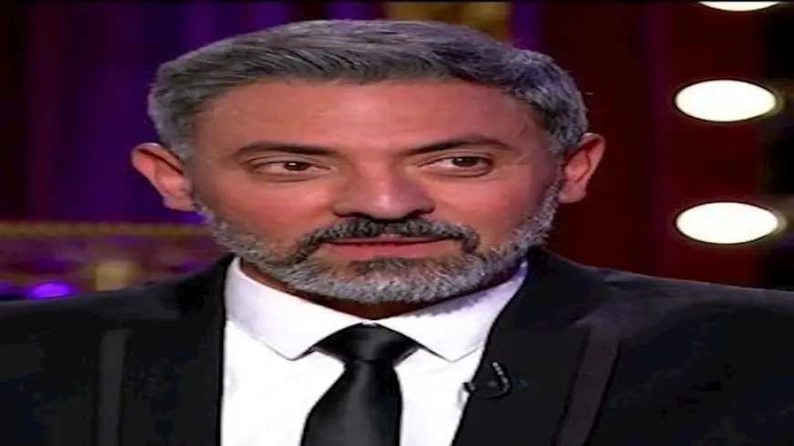 فتحي عبدالوهاب يمازح نجله: “واخد التيشيرت والكوتشي بتوعي”