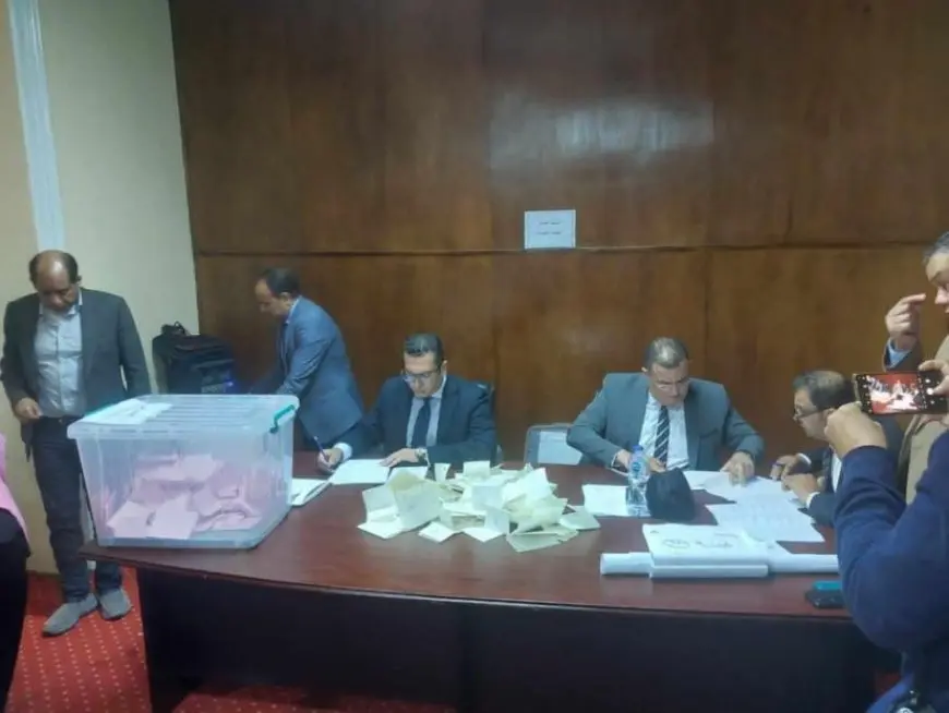 انتخابات نقابة الصحفيين.. نتيجة فرز لجنة الإسكندرية: 130 صوتا صحيحا و13 باطلا