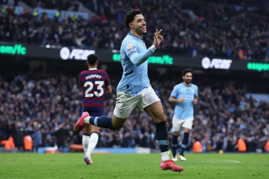 مرموش يقود هجوم مانشستر سيتي أمام وولفرهمبتون