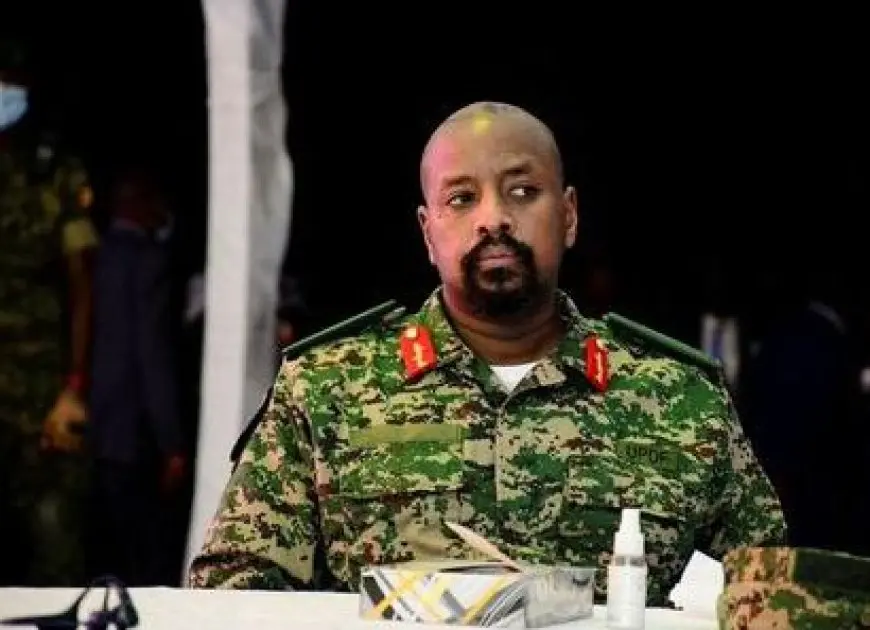 قائد الجيش الأوغندي يعلن احتجاز ناشط معارض في قبو منزله
