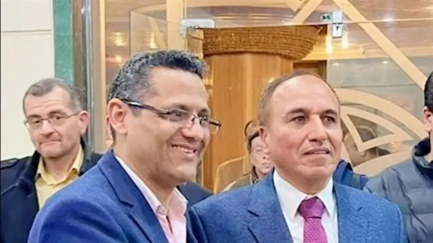 عبد المحسن سلامة يهنئ منافسه خالد البلشي بعد فوزه بمقعد نقيب الصحفيين