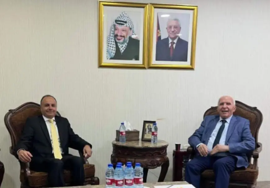 سفير مصر في رام الله يلتقي أمين سر اللجنة التنفيذية لمنظمة التحرير الفلسطينية