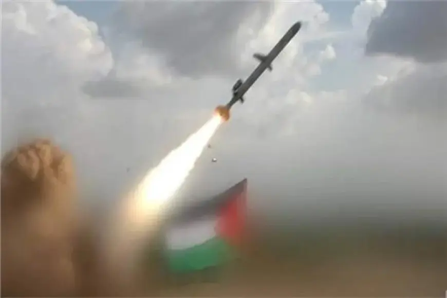 القبة الحديدية ومقلاع داوود.. أهم الأسلحة الدفاعية التي تحتمي بها إسرائيل واستطاعت الصواريخ اليمنية اختراقها
