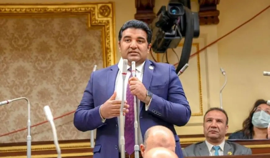 الإيجار القديم.. النائب محمود عصام يقترح خفض نسبة الزيادة السنوية لـ10% ومد الفترة الانتقالية لـ10 سنوات