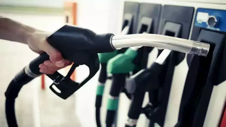 البترول عن شكاوى البنزين: نهيب بمن يواجه مشكلة الاتصال بالخط الساخن