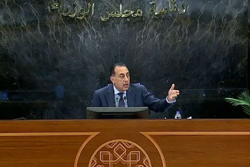مدبولي: تعهد الحوثيين بعدم استهداف السفن يحقق استقرارا بالبحر الأحمر