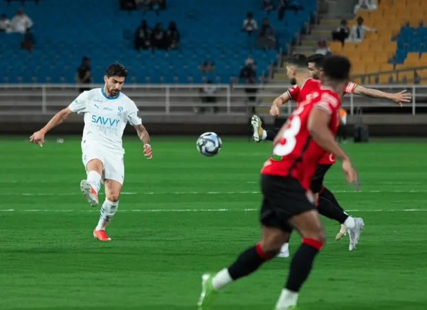 الهلال يكتسح الرائد بخماسية في الدوري السعودي