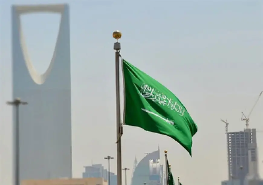 السعودية تؤكد على حل الدولتين وترفض اعتداءات إسرائيل على سوريا
