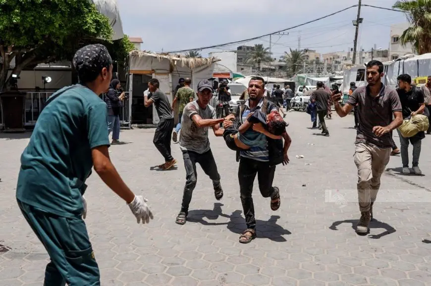 49 شهيدا جراء قصف الاحتلال مدرستين في مخيم البريج ومدينة غزة
