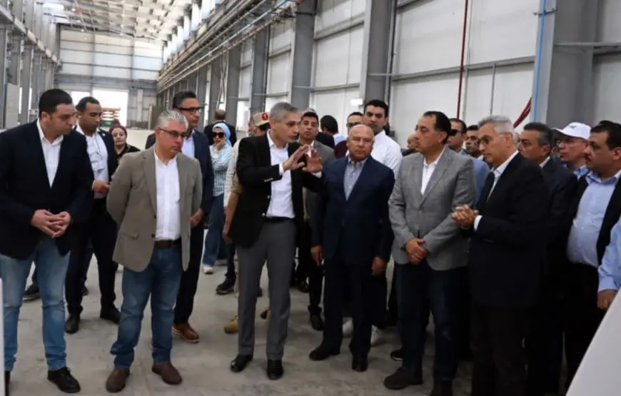 رئيس الوزراء: مصنع الشركة الوطنية لصناعات السكك الحديدية أحد أهم المشروعات في مجال النقل