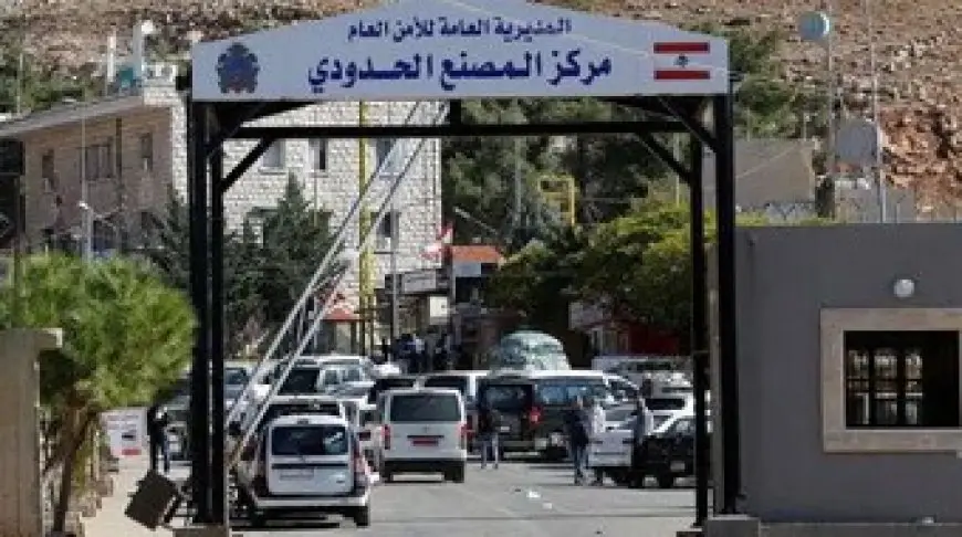 سلام يتفقد معبر المصنع الحدودي بين لبنان وسوريا