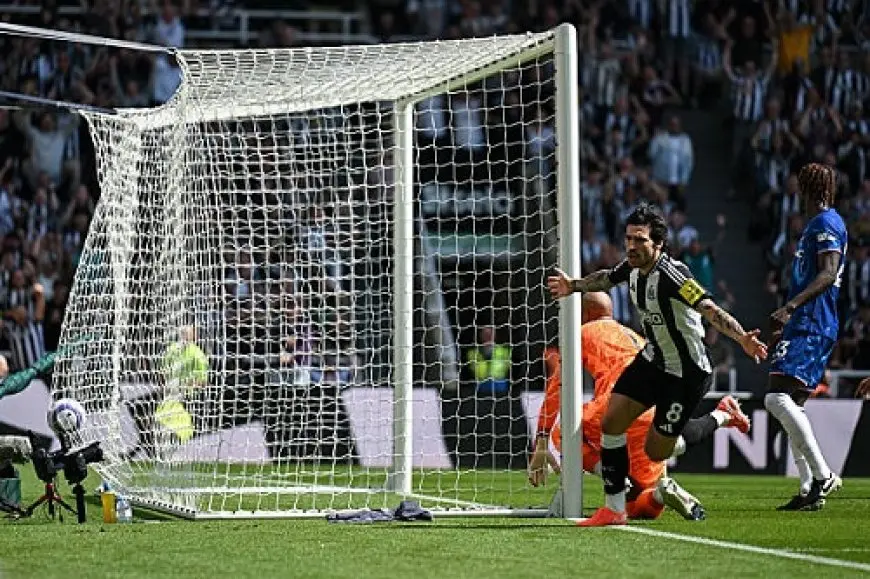 نيوكاسل يهزم تشيلسي ويقترب بقوة من التأهل لدوري أبطال أوروبا