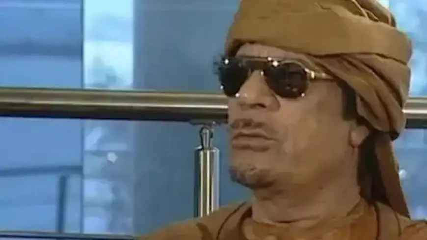 عمرو موسى: عاملني القذافي في البداية كجاسوس أمريكي
