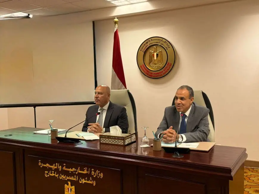 وزير الخارجية: الوزارة تولي أهمية لتعزيز الدبلوماسية الاقتصادية مع مختلف دول العالم