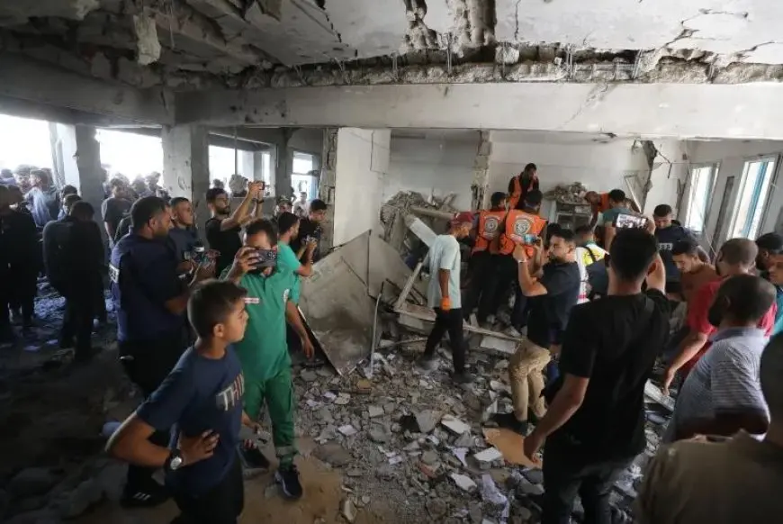استشهاد 15 فلسطينيا بقصف إسرائيلي على مدرسة تؤوي نازحين في شمال غزة