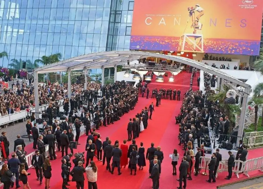 مهرجان كان يضع حدا للعري والملابس المثيرة.. ما القصة؟
