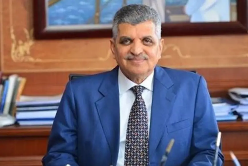 أسامة ربيع: تخفيضات جديدة 15% لمرور السفن بقناة السويس بداية من الخميس