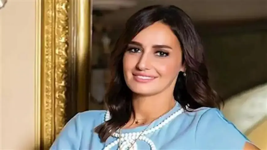 حلا شيحة تنشر فيديو بالحجاب وتعلق: “أجمل حاجة في الكون الصلاة”