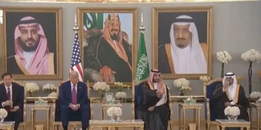 فيديو.. ترامب يتناول القهوة السعودية ويتبادل الأحاديث الودية مع بن سلمان