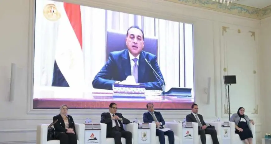 رئيس الوزراء: الاقتصاد العالمي يدخل حقبة جديدة لا تزال ملامحها غير واضحة حتى الآن