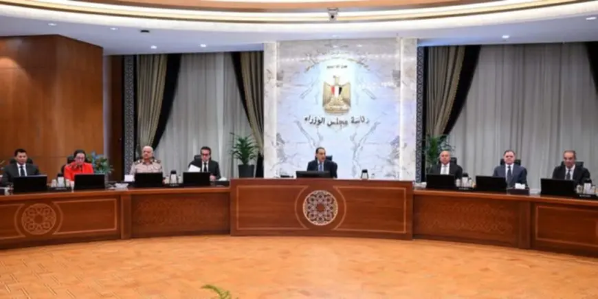 رئيس الوزراء: الجولات بمناطق التطوير في المنطقة الاقتصادية لقناة السويس تستهدف توطين الصناعات وفتح آفاق للتصدير