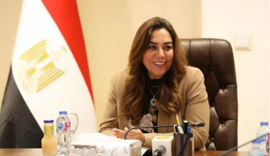 وزيرة التنمية المحلية: إزالة 2271 حالة تعدٍ متنوعة بالمحافظات