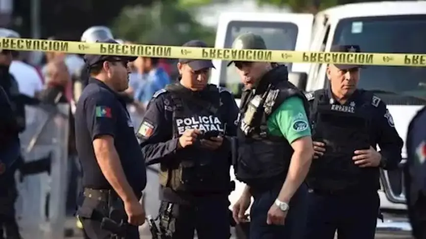مصرع 21 شخصا في حادث تصادم 3 سيارات بالمكسيك