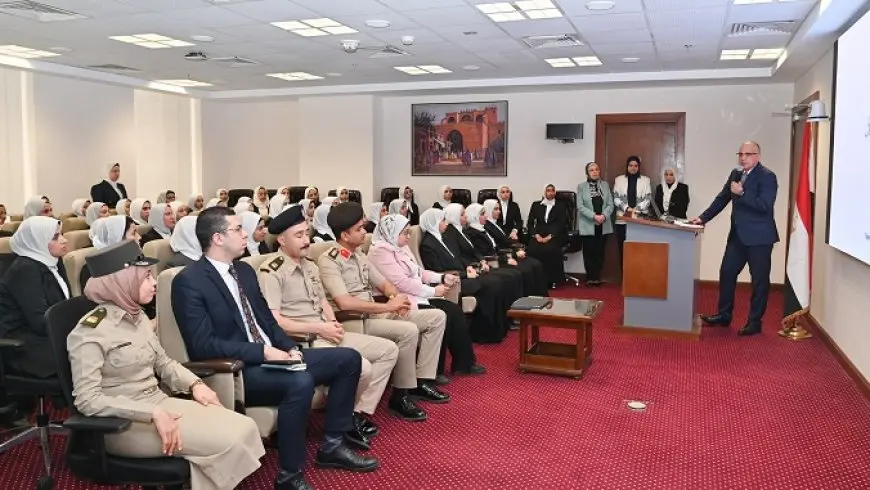 وزير الري يلتقي المهندسين الجدد الملتحقين للعمل حديثا بالوزارة: نسعى لسد العجز