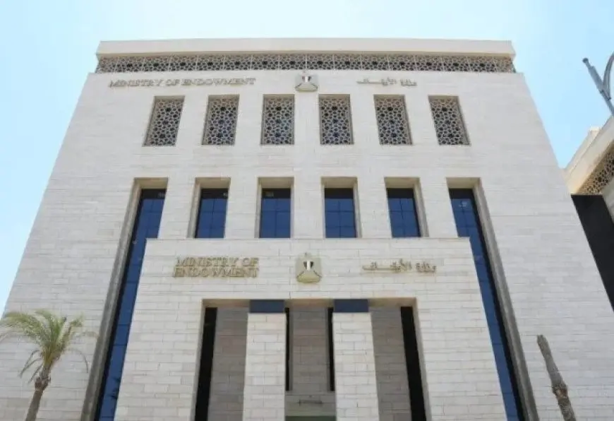 «حب التناهي شطط- خير الأمور الوسط».. ننشر نص خطبة الجمعة المقبل