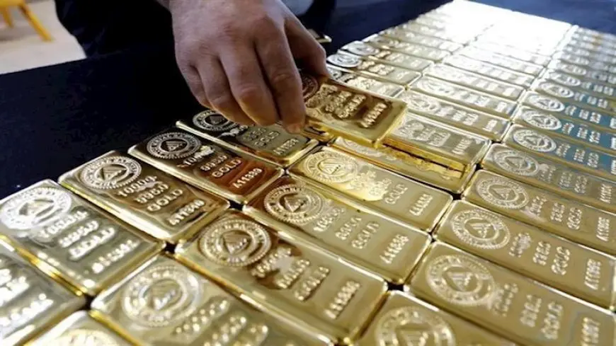 الذهب العالمي يتراجع من مستوياته القياسية خلال آخر شهر بدعم هدنة الحرب التجارية