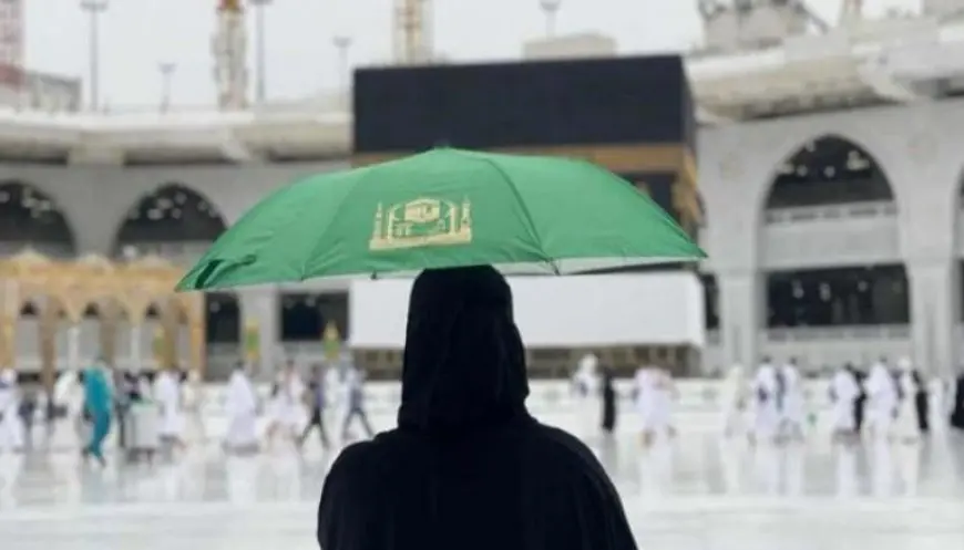 هل يجوز للمرأة السفر لأداء الحج دون محرم؟ الإفتاء تُجيب