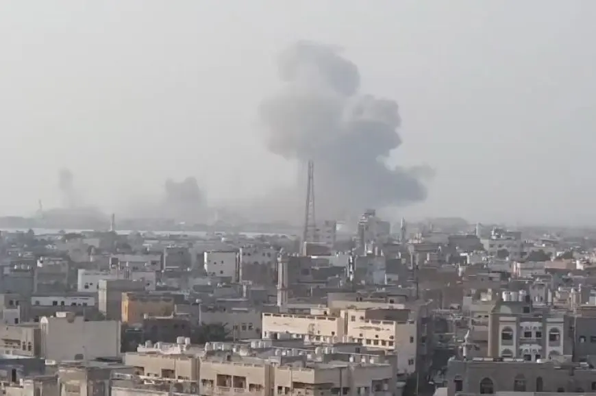 جيش الاحتلال: دمرنا بنى تحتية للحوثيين في مينائي الحديدة والصليف باليمن