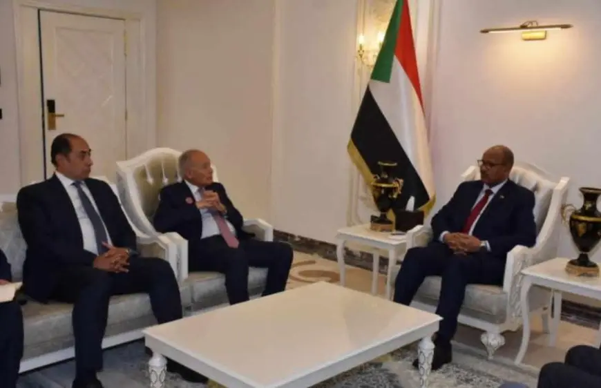 أبو الغيط يلتقي الفريق أول إبراهيم جابر نائب رئيس مجلس السيادة السوداني