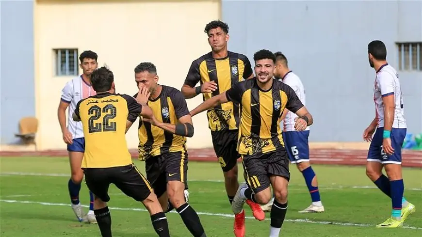 النني يحتفل بعودة المقاولون للدوري الممتاز