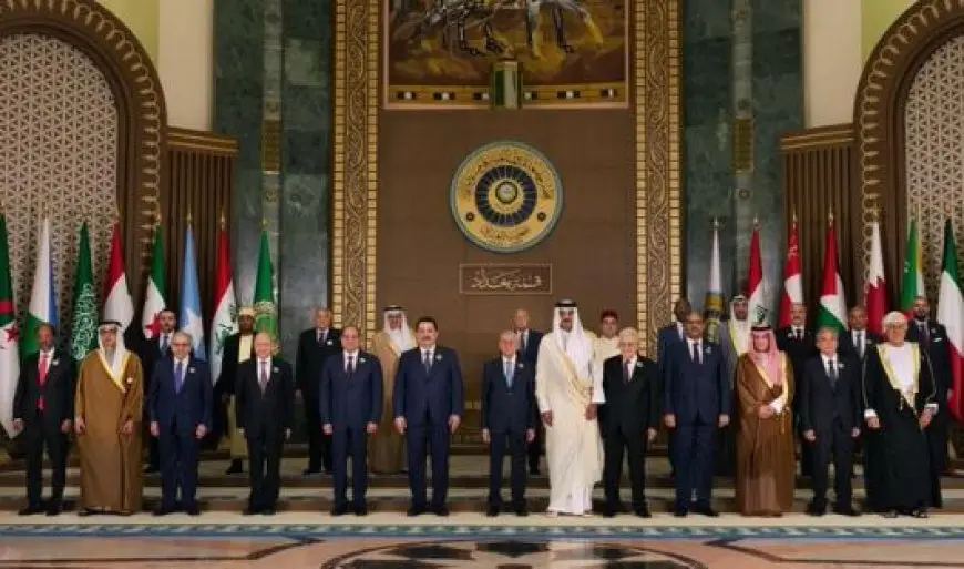 أمير قطر: نأمل أن تنعكس مخرجات وقرارات قمة بغداد في تعزيز تضامننا العربي
