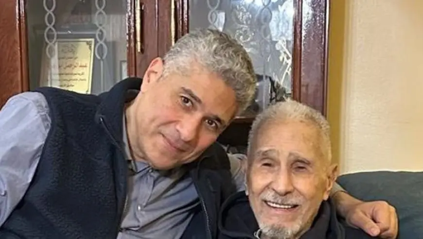 نجل عبد الرحمن أبو زهرة يكشف سبب إيقاف معاش والده وتفاصيل حالته الصحية